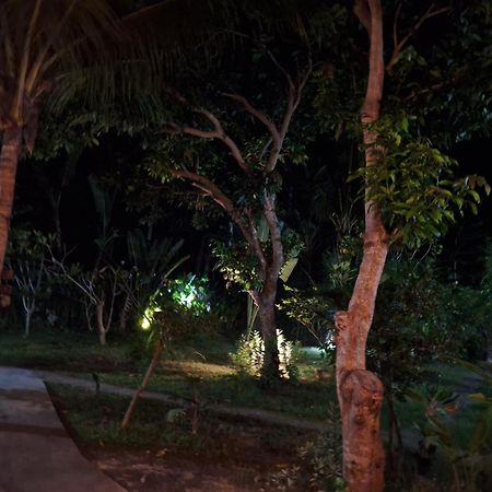 Jingga Home Penida Toyapakeh Quarto foto