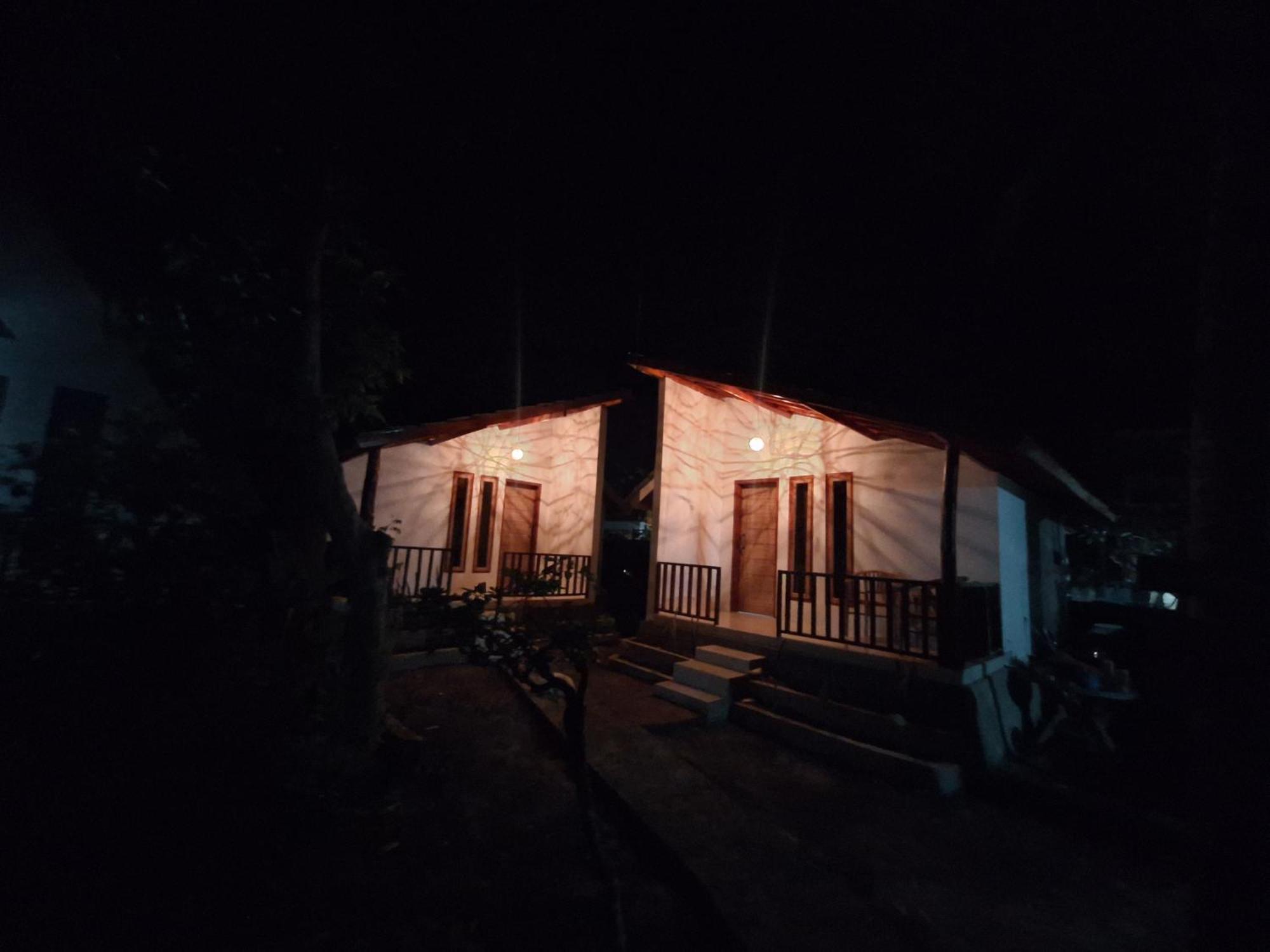 Jingga Home Penida Toyapakeh Quarto foto